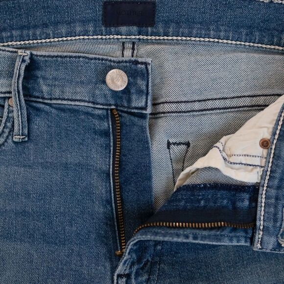 Mother Denim Rascal Ankle Chew Straight Leg Distressed Jeans Learning to Hula 26 - Picture 5 of 11